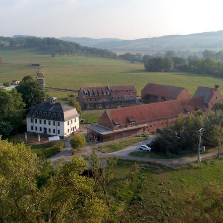 Biohotel Stiftsgut Wilhelmsgluecksbrunn Creuzburg Exterior photo