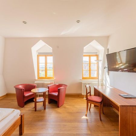 Biohotel Stiftsgut Wilhelmsgluecksbrunn Creuzburg Exterior photo