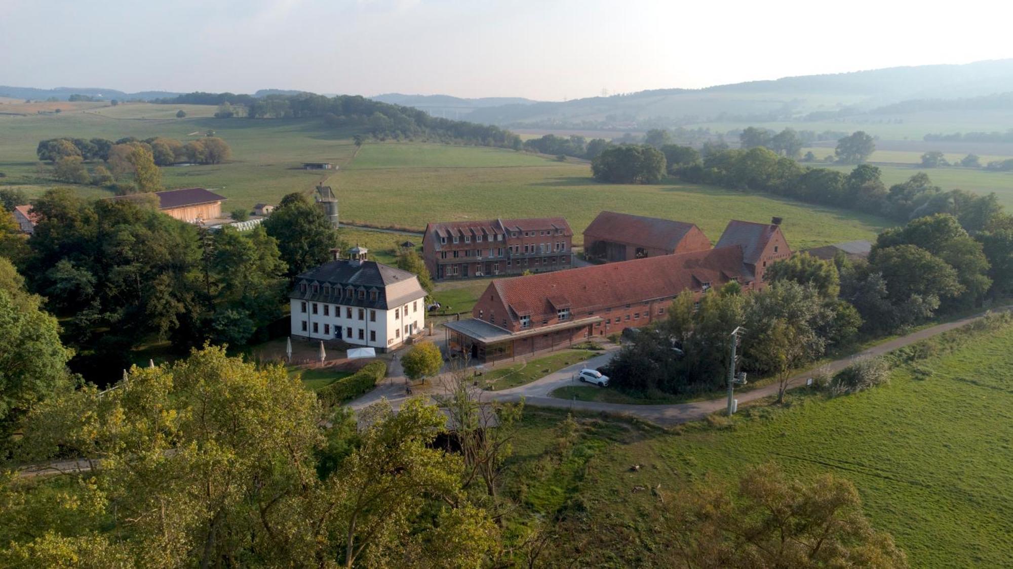 Biohotel Stiftsgut Wilhelmsgluecksbrunn Creuzburg Exterior photo