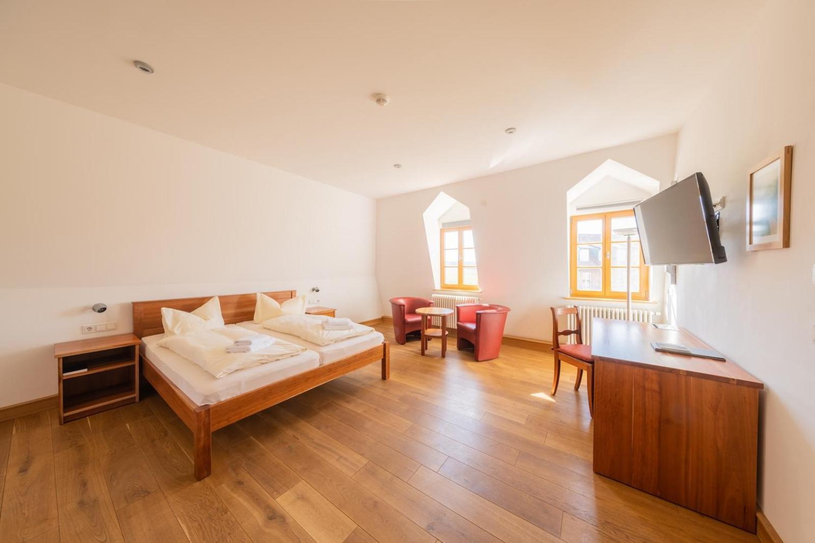 Biohotel Stiftsgut Wilhelmsgluecksbrunn Creuzburg Exterior photo